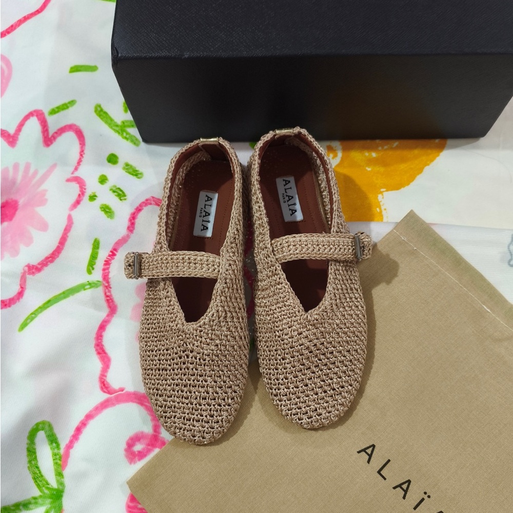 Alaïa Beige Crochet Mary Jane Flats - Picture 1 of 10